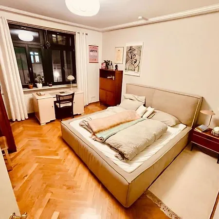 18m2 Mit Jugendstil-charme Im Stadtzentrum *
