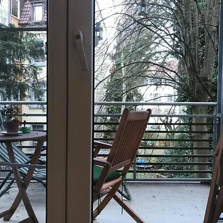 Apartment 18m2 Mit Jugendstil-charme Im Stadtzentrum